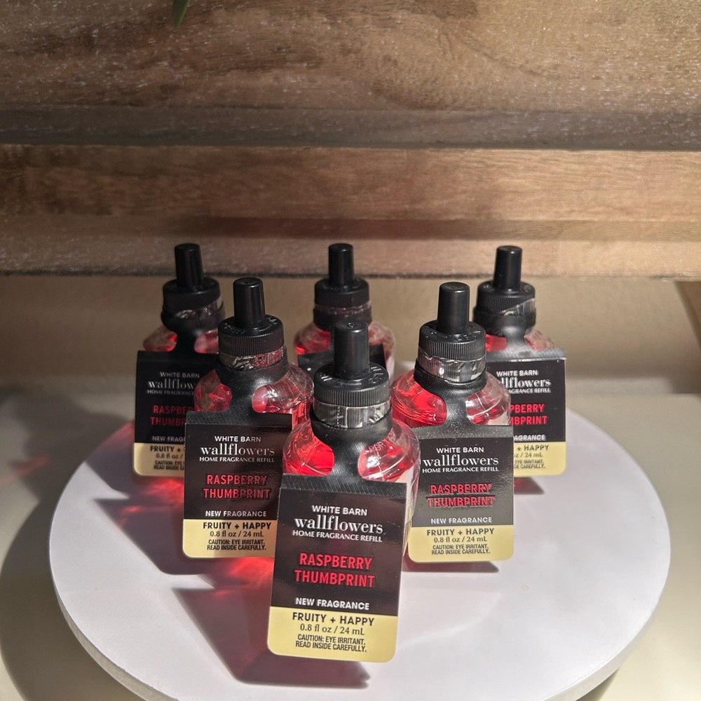 Bath and body works Raspberry thumbprint wallflower